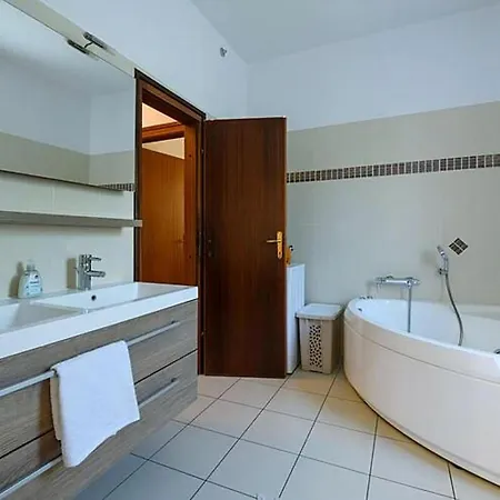 Komfortable, Ruhige Erdgeschoss Holiday home *